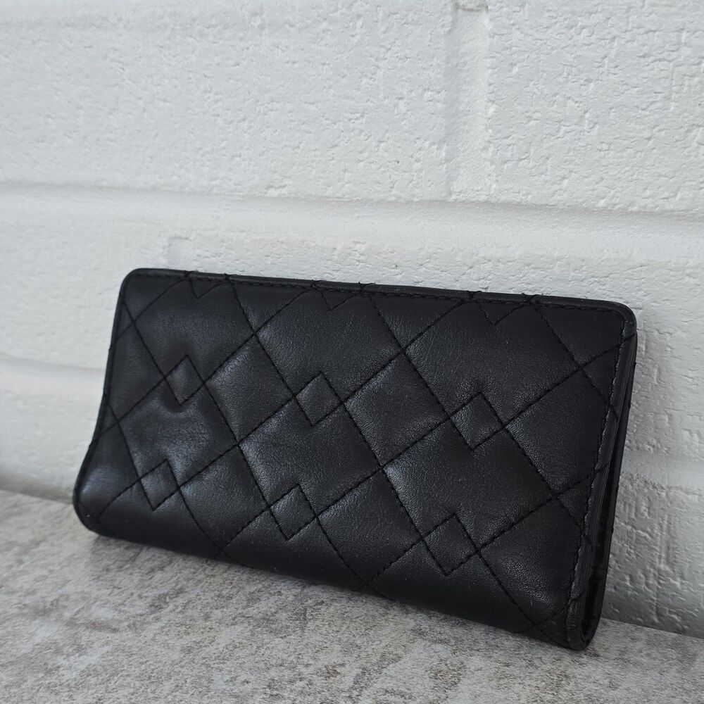 Marc by Marc Jacobs Quilted Black Folding Wallet for Women Logo Zipper - Picture 5 of 14